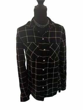 Merona Black Windowpane Button-Down Shirt size XS good condition
